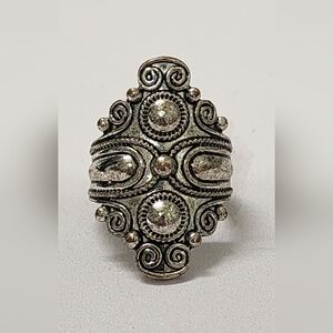 Silver Tone Ornate Statement Ring Scroll Design Raised Detail Size 8
